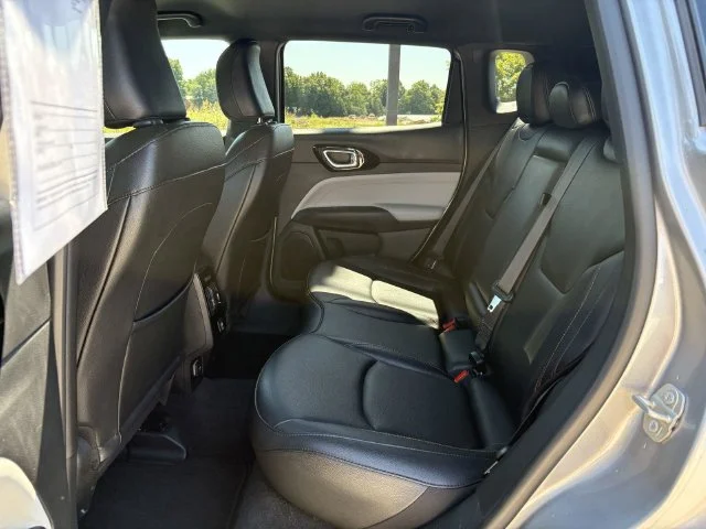 Used 2024 Silver Jeep Limited image 13