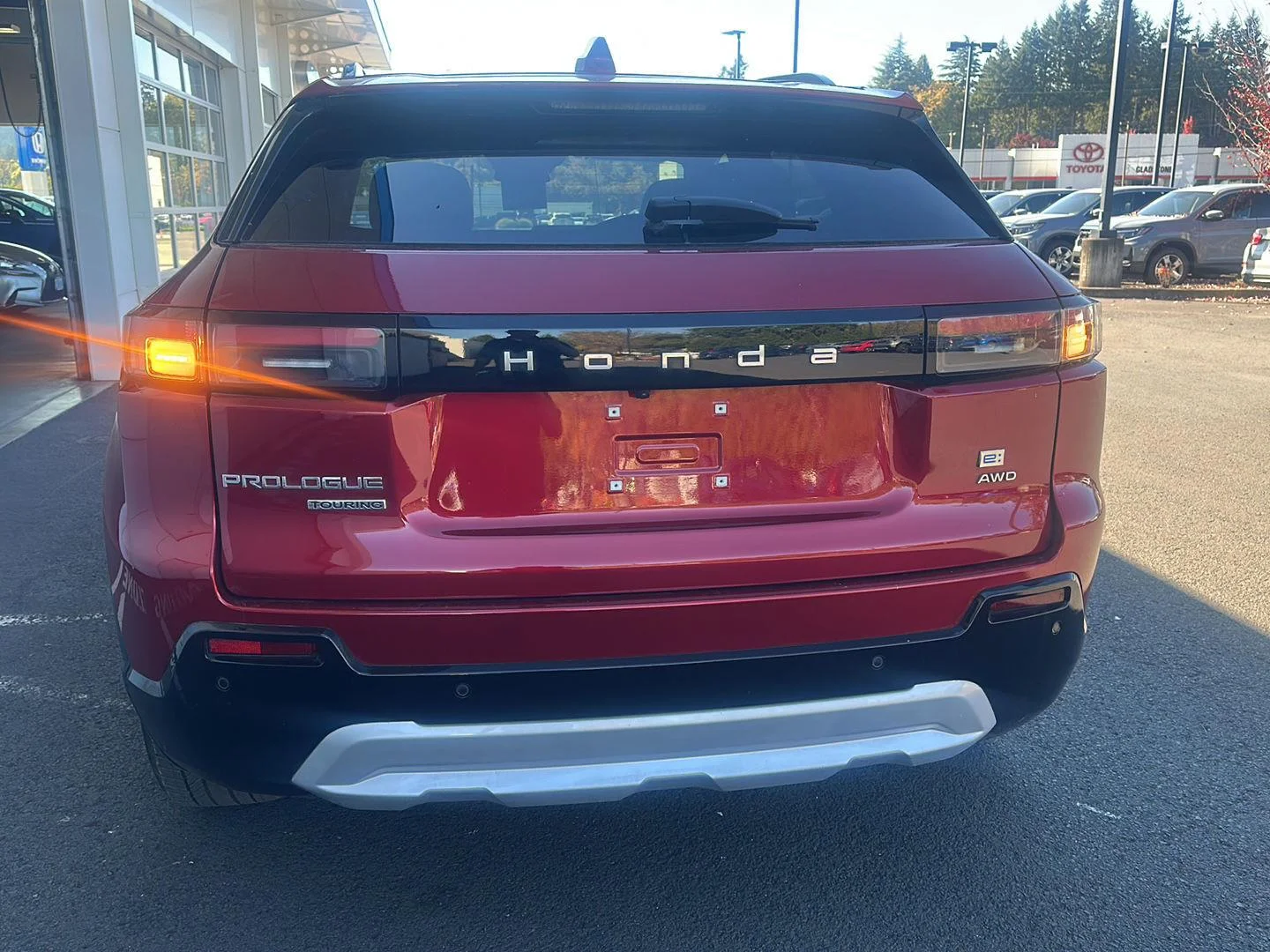 Used 2025 Scarlet Red Metallic Honda Touring image 3