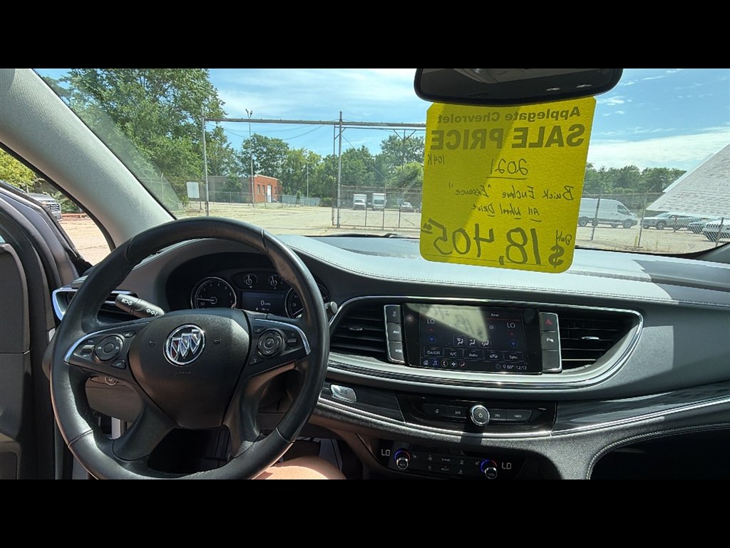 Used 2021 Includes Spectra Gray lower exterior accent color.) Buick Essence image 10