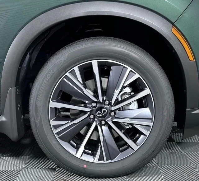 New 2027  INFINITI LUXE image 9
