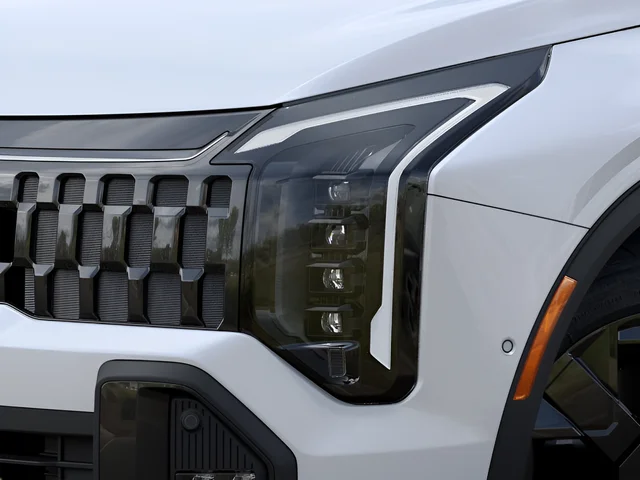 New 2027 White Kia X-PRO PRESTIGE image 25