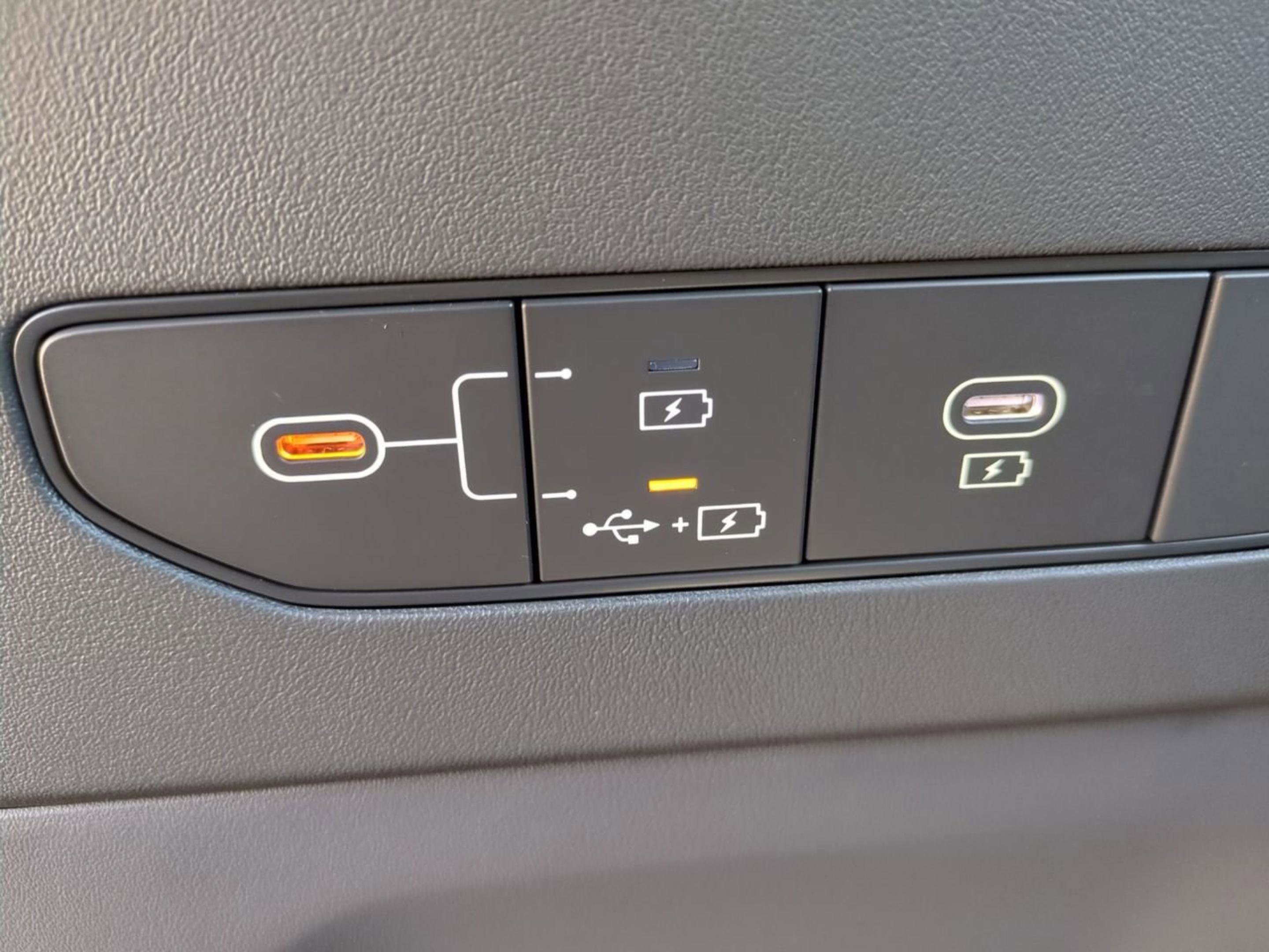 New 2026 Glacial White Pearl Kia GT-Line image 27