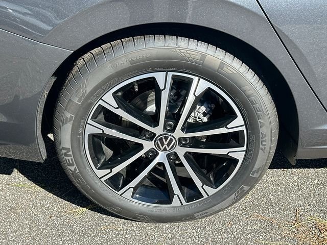 New 2026 Platinum Gray Metallic Volkswagen 1.5T Sport image 16