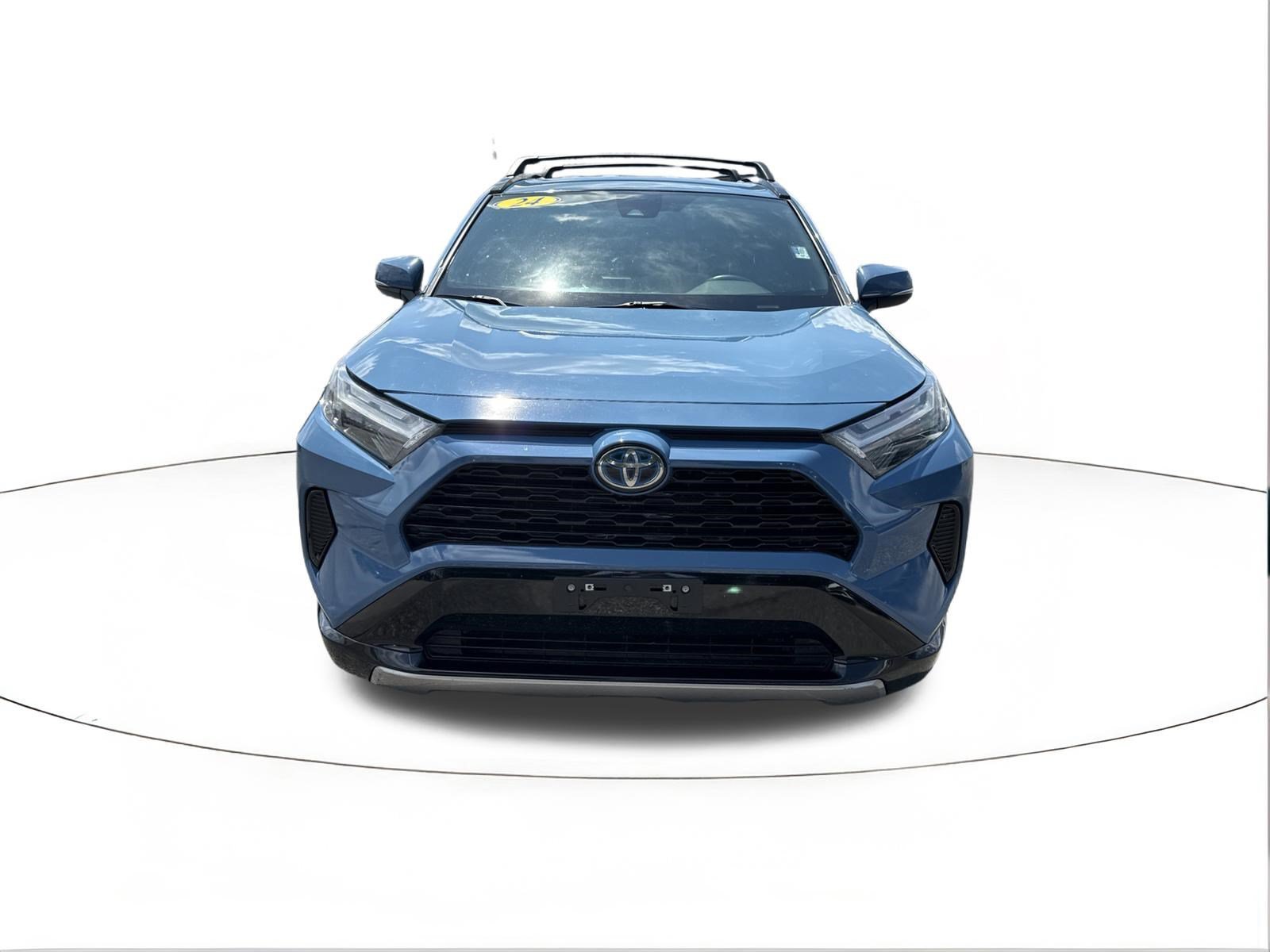 2024 Toyota RAV4 SE - Photo 8