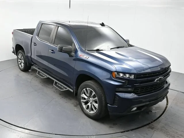 Used 2021 NORTHSKY BLUE METALLIC Chevrolet RST image 17
