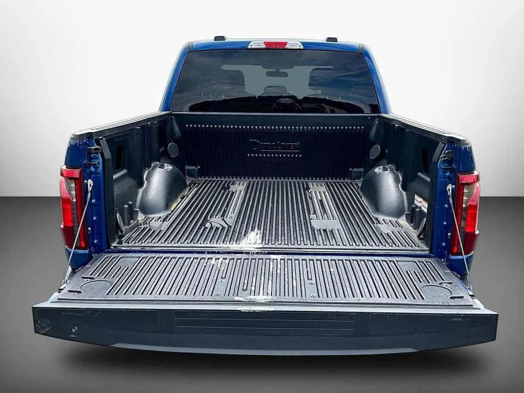Used 2025 Blue Ford XLT image 7