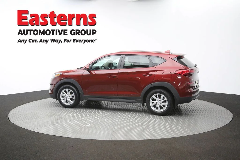 Used 2020 Red Hyundai SE image 61