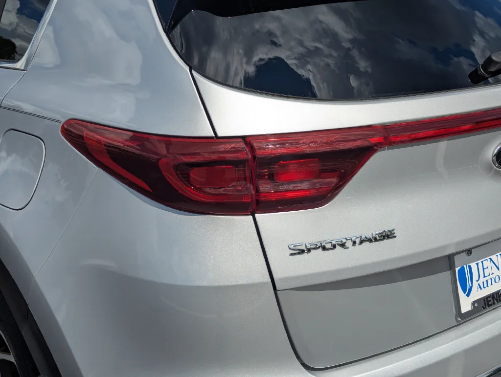 Used 2022 Silver Kia LX image 17