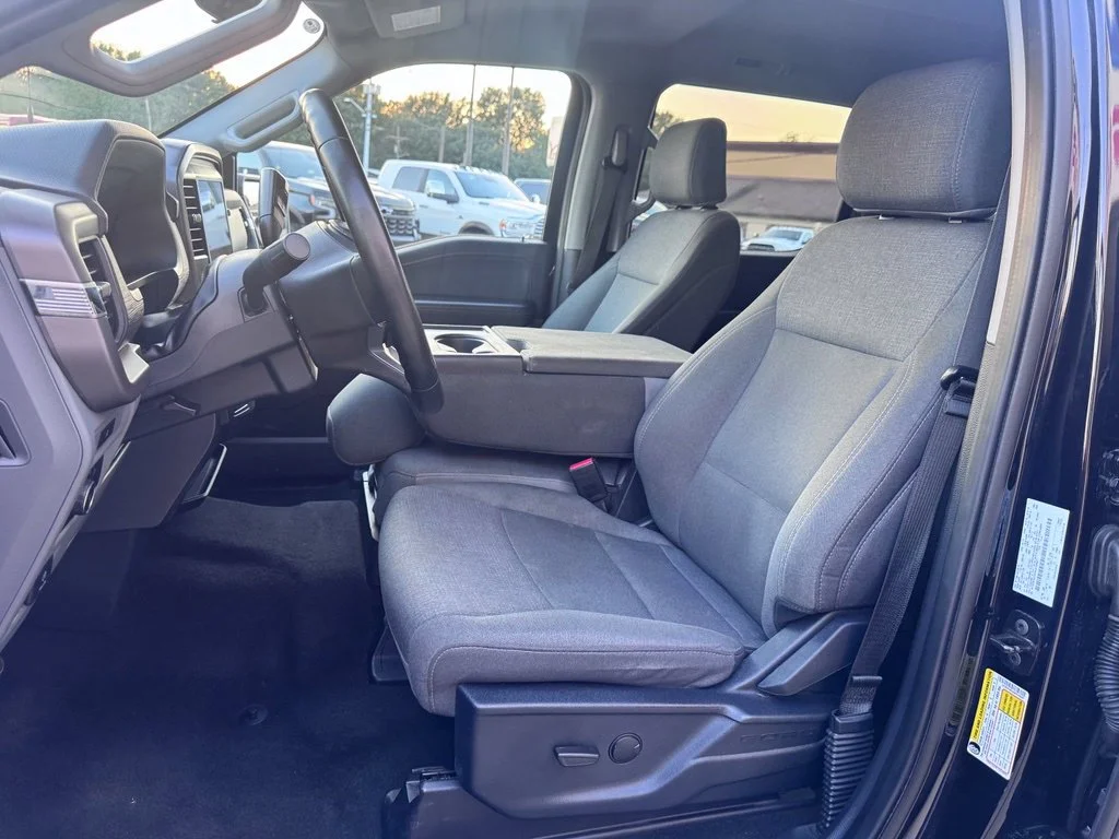 Used 2025 Black Ford XLT image 12