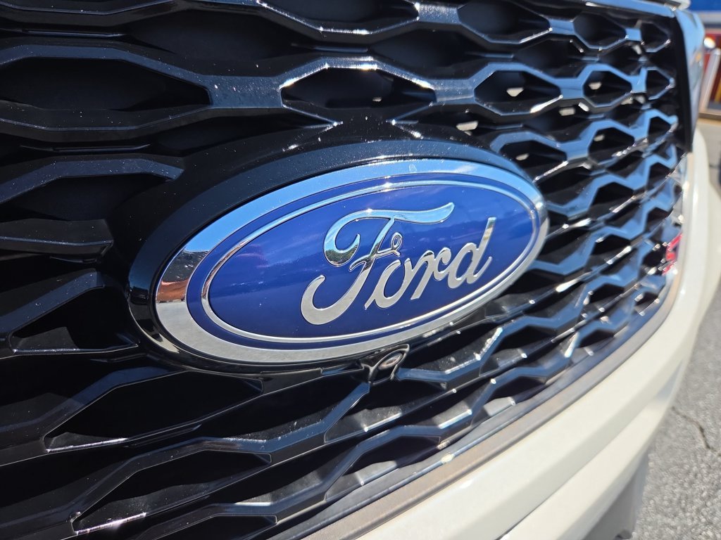 2024 Ford Explorer ST - Photo 28