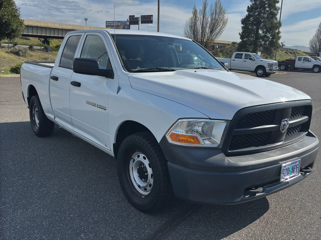 Used 2012 Bright White Clearcoat Ram ST image 4