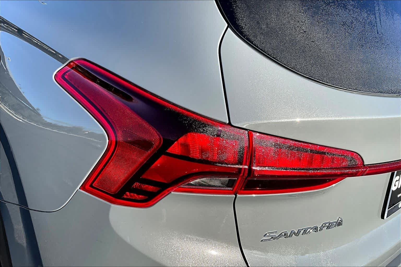 Used 2021 Hampton Gray Hyundai SEL image 28