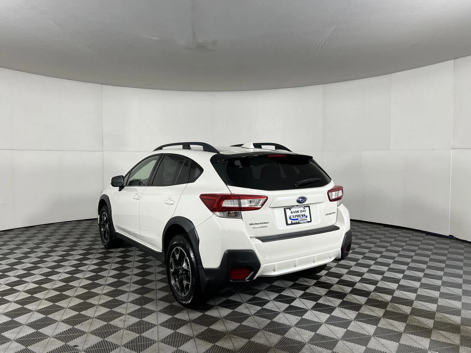 Used 2019 Crystal White Pearl Subaru Premium image 8