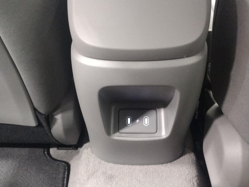 Used 2026 Gray Hyundai SEL Sport image 31