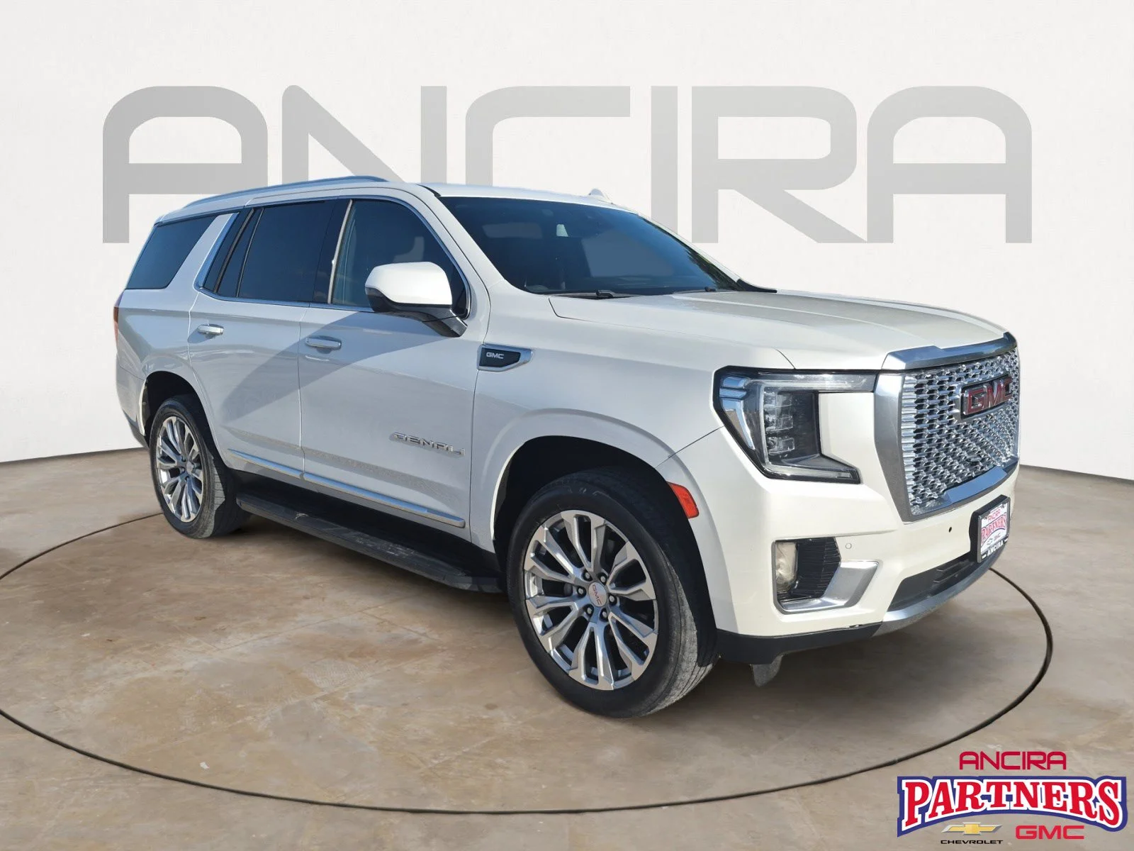 Used 2023 White Frost Tricoat GMC Denali image 1