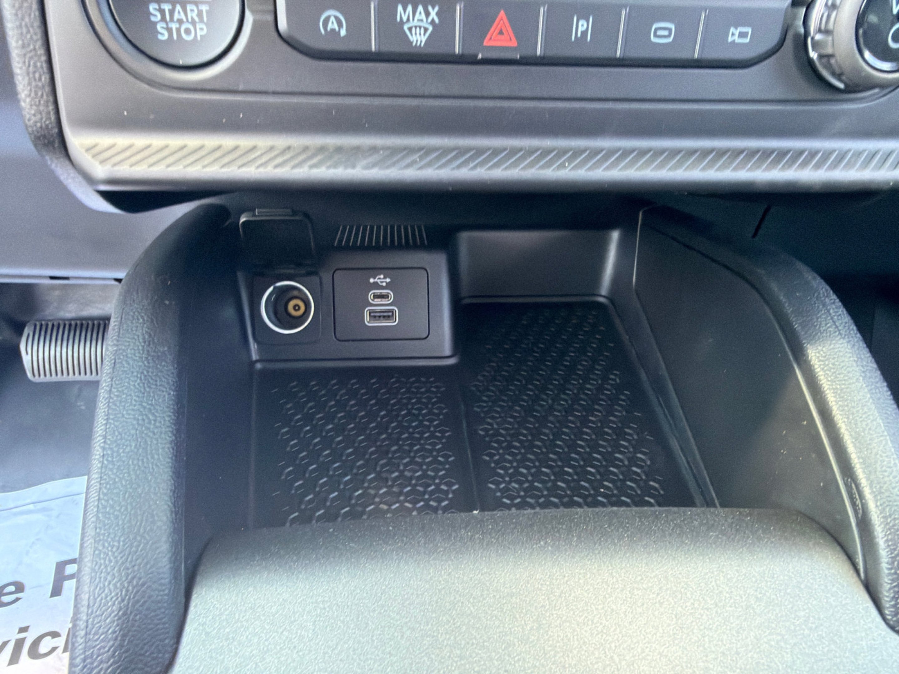 New 2026 Azure Gray Metallic Tri-Coat Ford Badlands® image 24