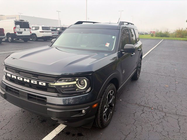 Used 2021 Blue Metallic Ford Outer Banks image 5