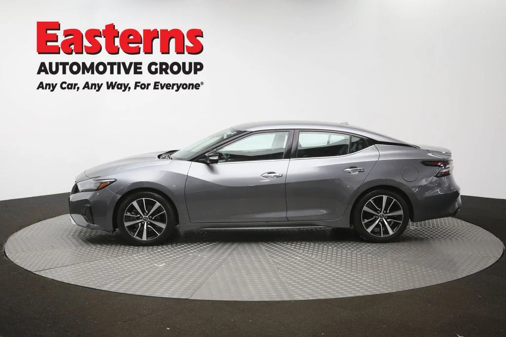 Used 2023 Gray Nissan SV image 60