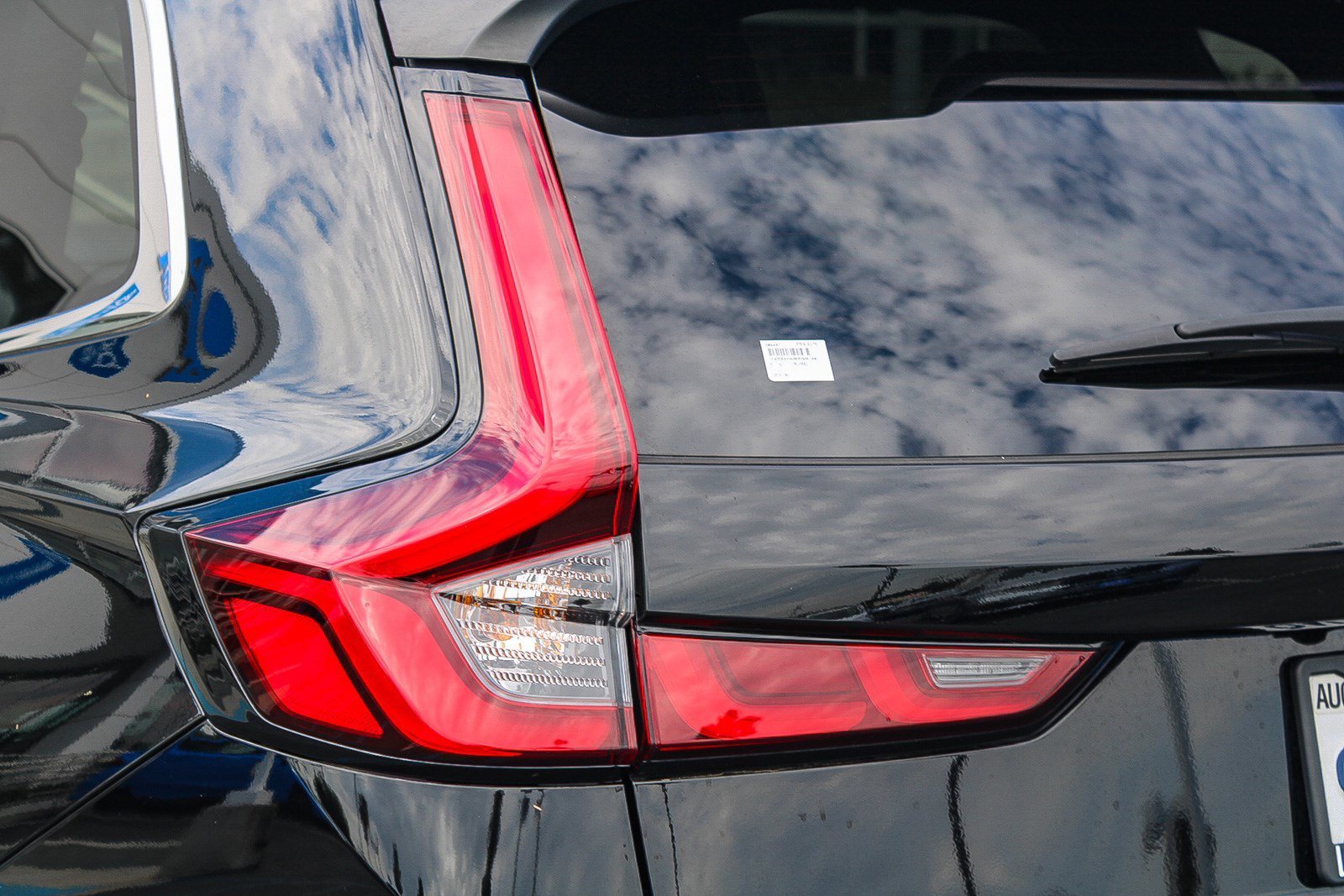2025 Honda CR-V Sport - Photo 9