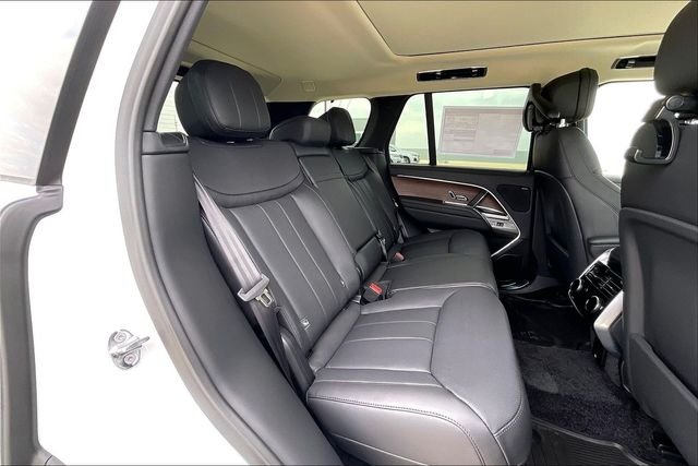 New 2026 Fuji White Land Rover SE image 10