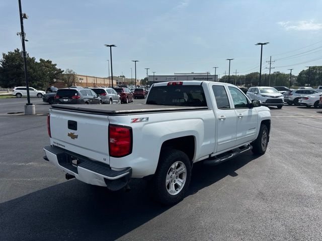 Used 2017 White Chevrolet LT image 4