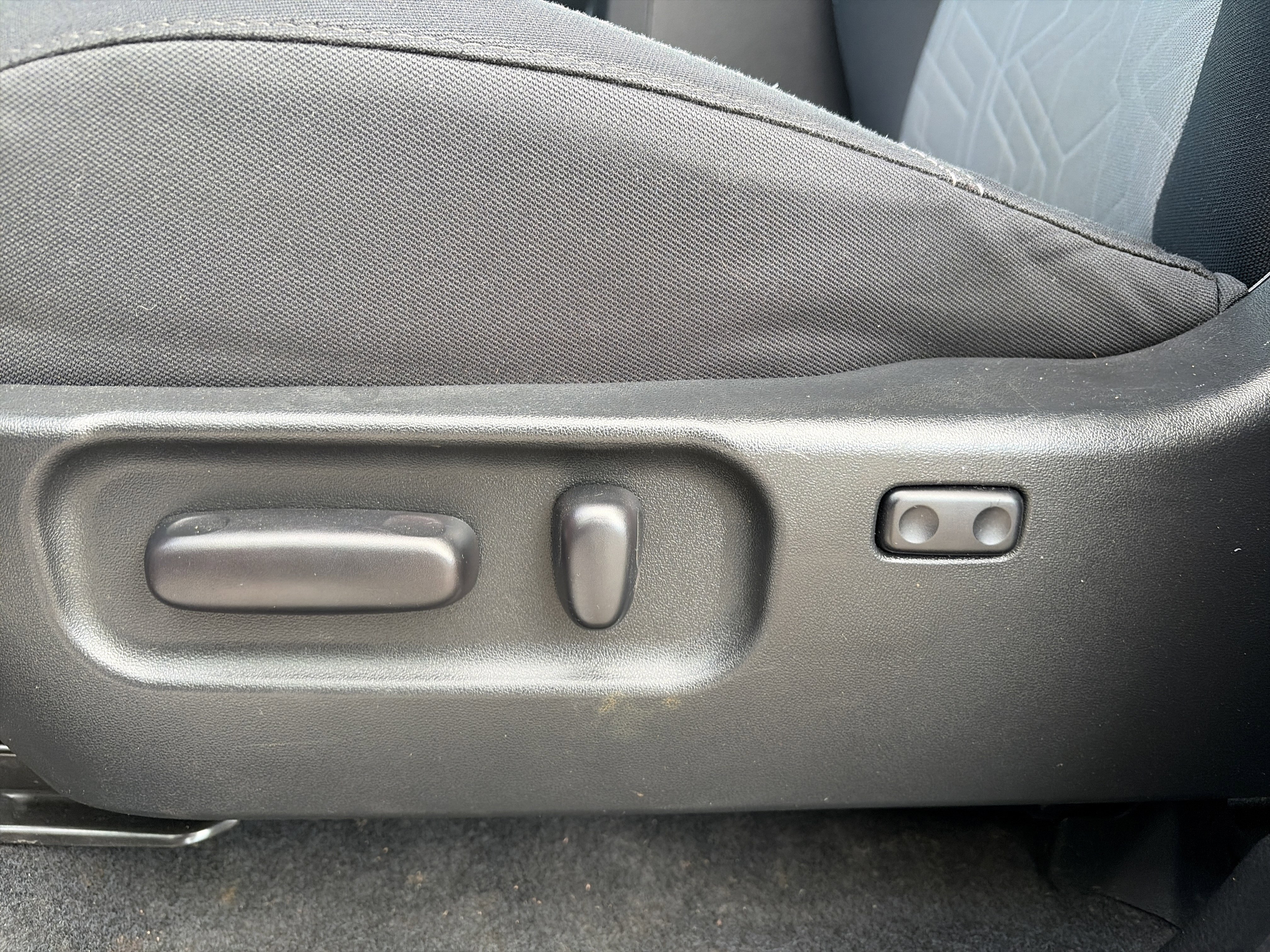 2022 Toyota Tacoma TRD Sport - Photo 16