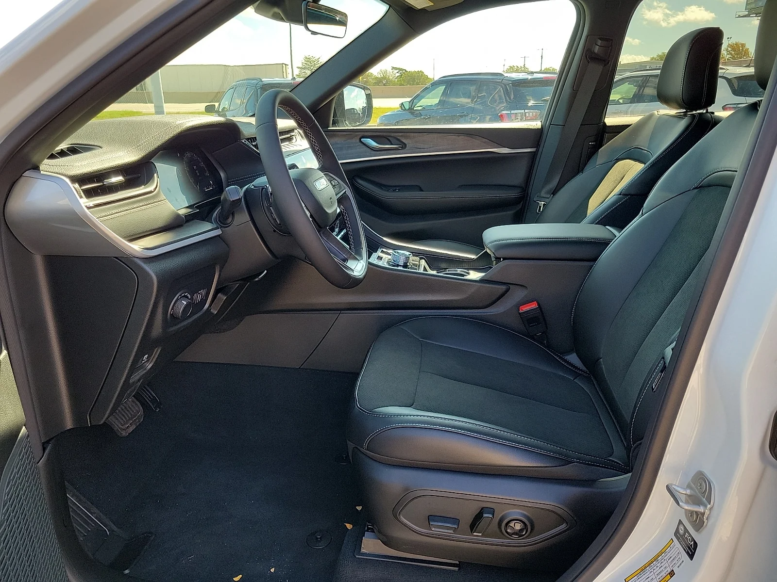 New 2027 Bright White Jeep L LAREDO ALTITUDE 4X2 image 12