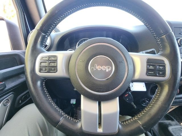 Used 2013 Blue Jeep Unlimited Sport image 29