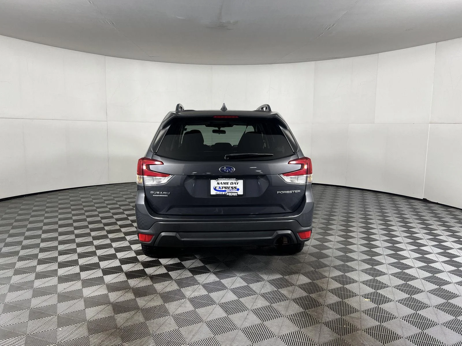 Used 2022 Magnetite Gray Metallic Subaru Premium image 24
