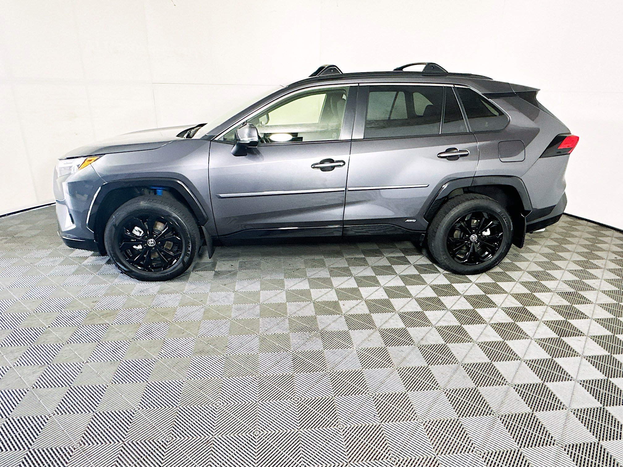 Used 2025 Magnetic Gray Metallic Toyota Hybrid SE image 6