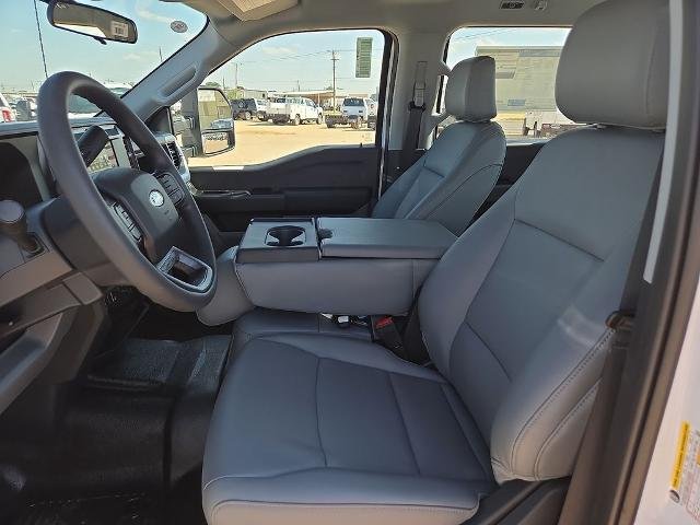 New 2026 Oxford White Ford F-250® XL image 43