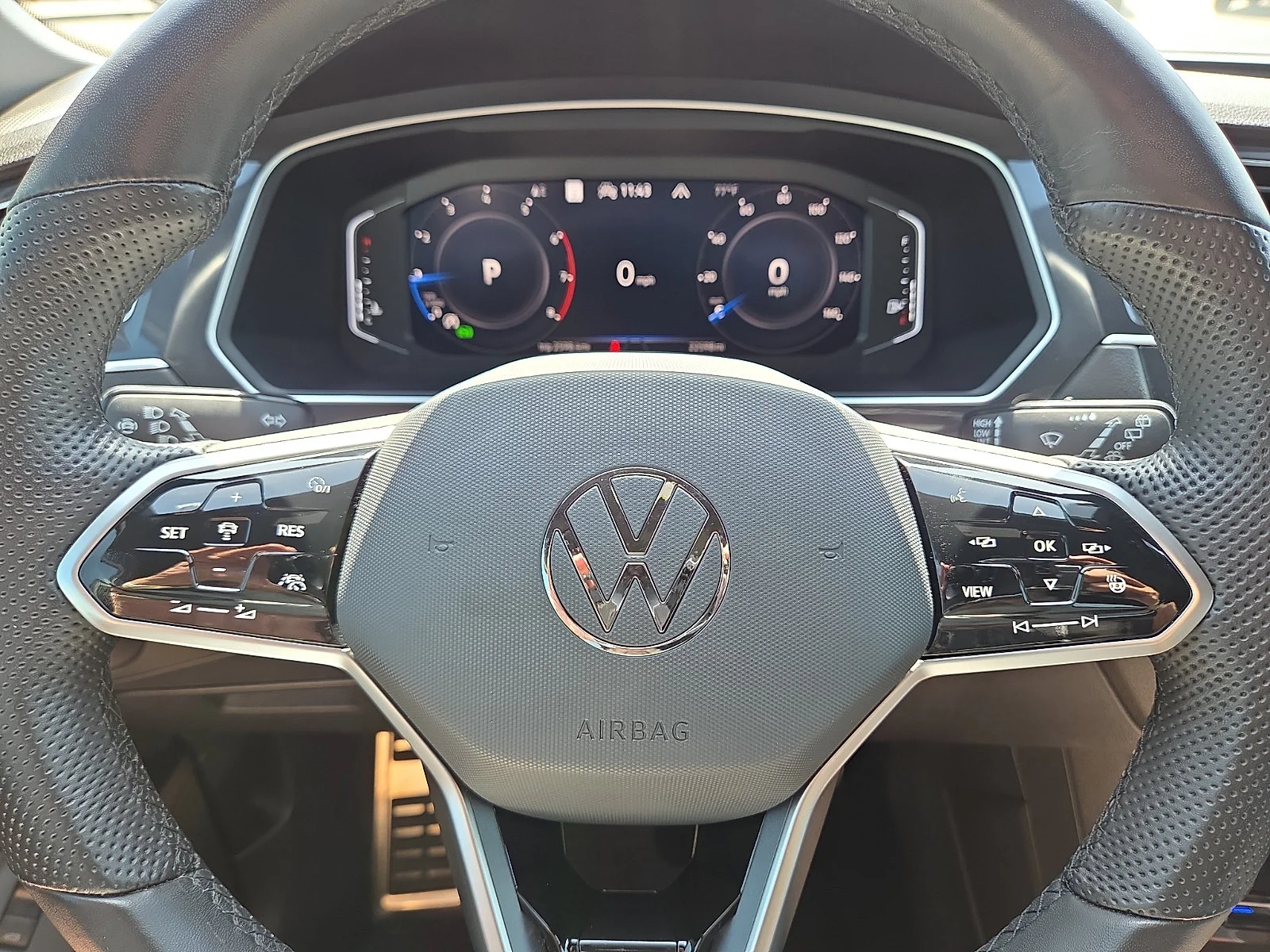 Used 2024 Opal White Pearl Volkswagen SEL R-Line image 24