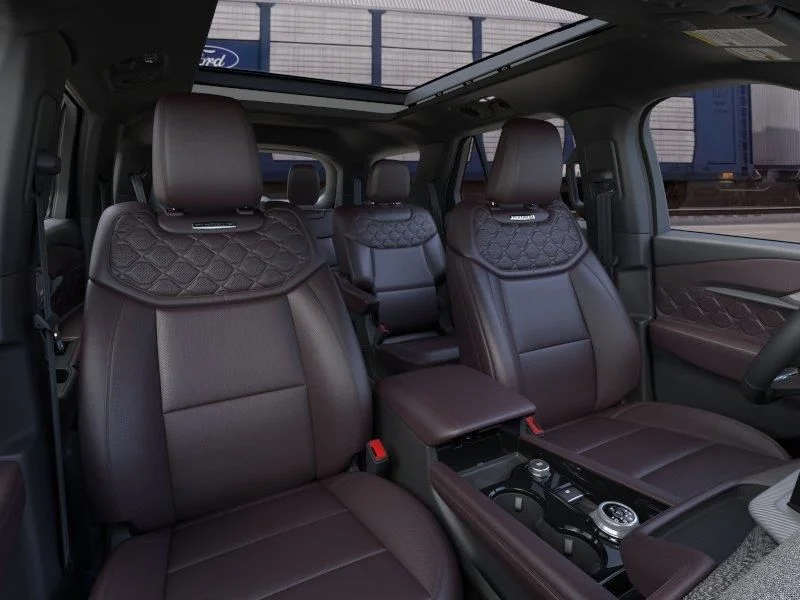 New 2026 Star White Metallic Tri-Coat Ford Platinum™ image 10