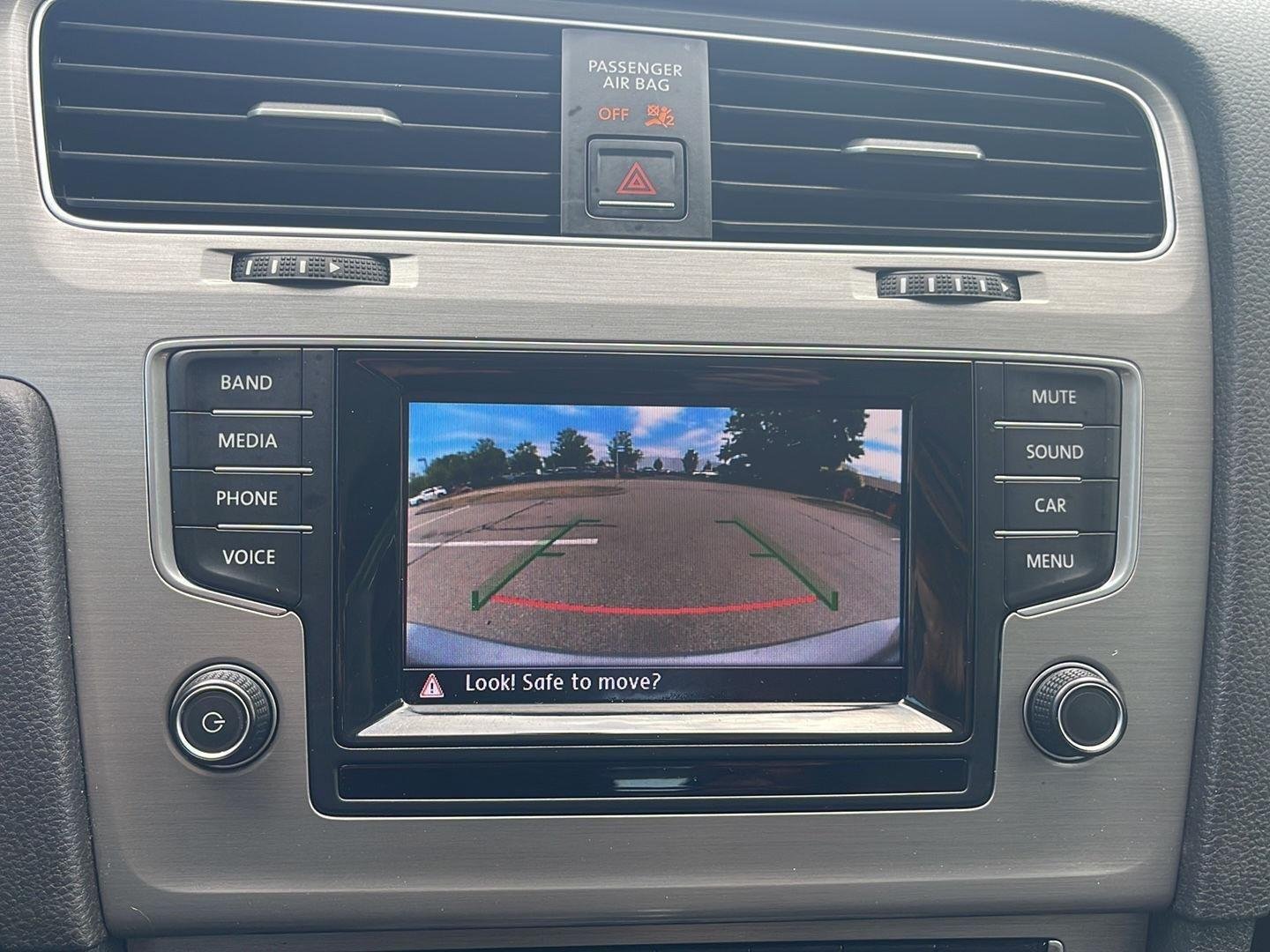 2015 Volkswagen Golf SportWagen TDI SE - Photo 24