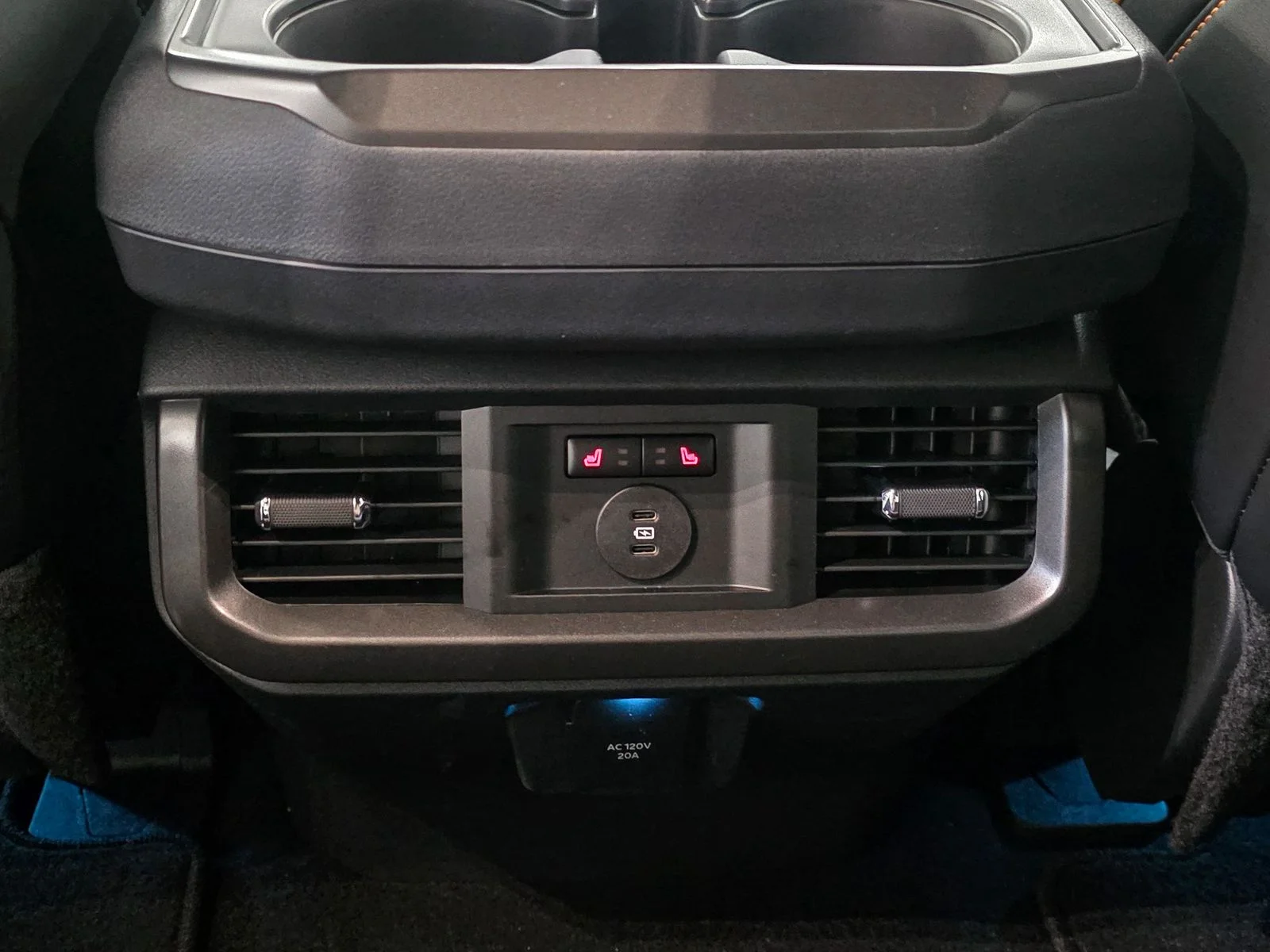 New 2025 Oxford White Ford Tremor® image 23
