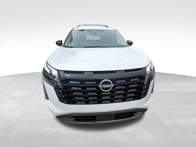 New 2026 White Nissan Platinum image 3