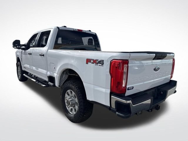 2023 Ford F-250 XLT photo 3
