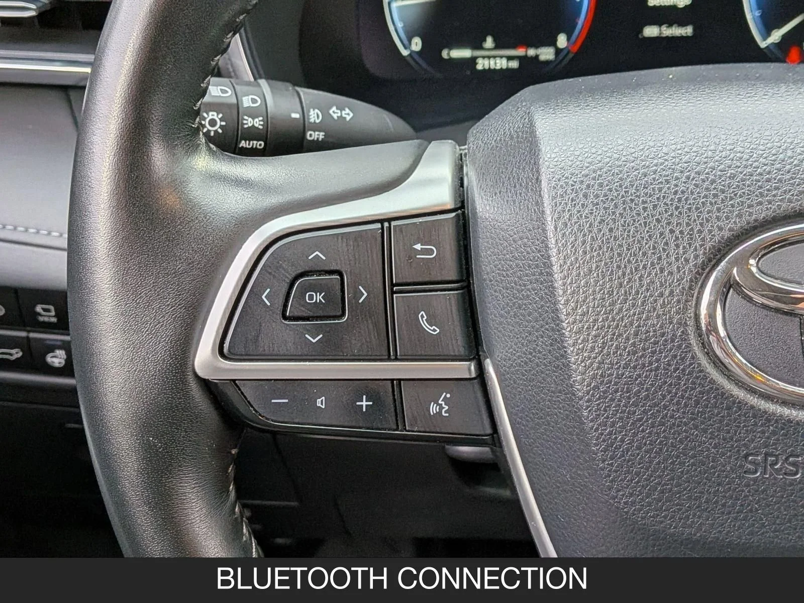 Used 2023 Wind Chill Pearl Toyota Platinum image 18