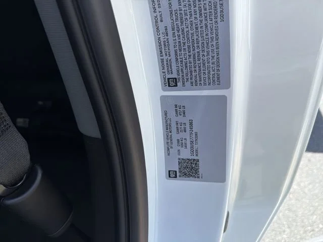 New 2026 Summit White GMC Pro image 26
