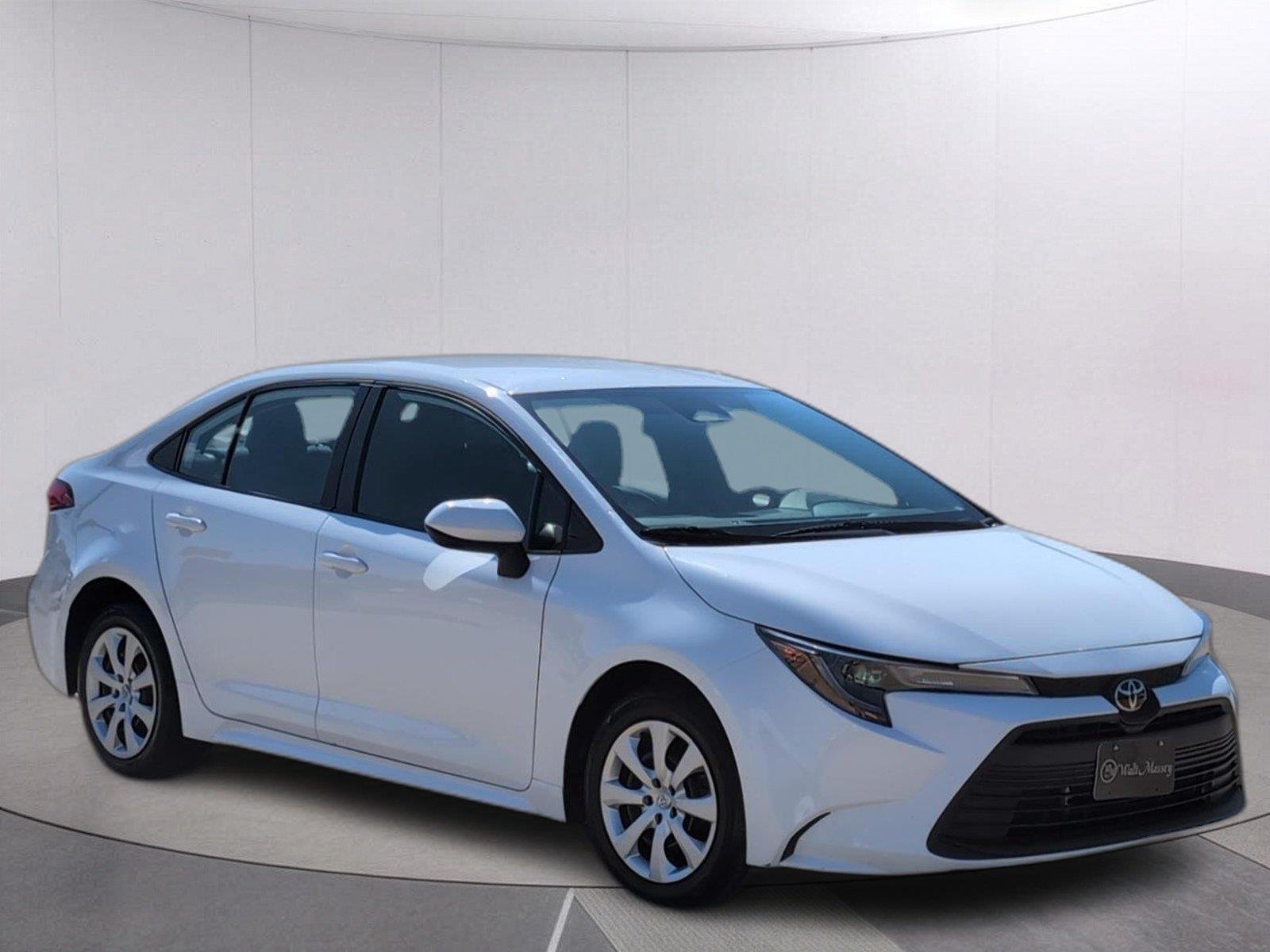 Used 2024 Ice Cap Toyota LE image 10