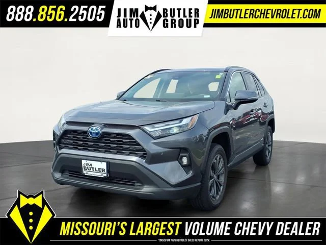 Used 2024 Gray Toyota XLE Premium image 1