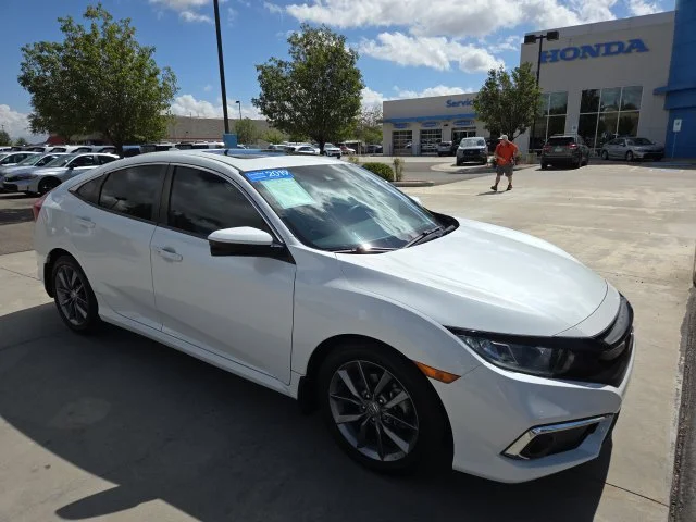 Used 2019  Honda EX-L image 3