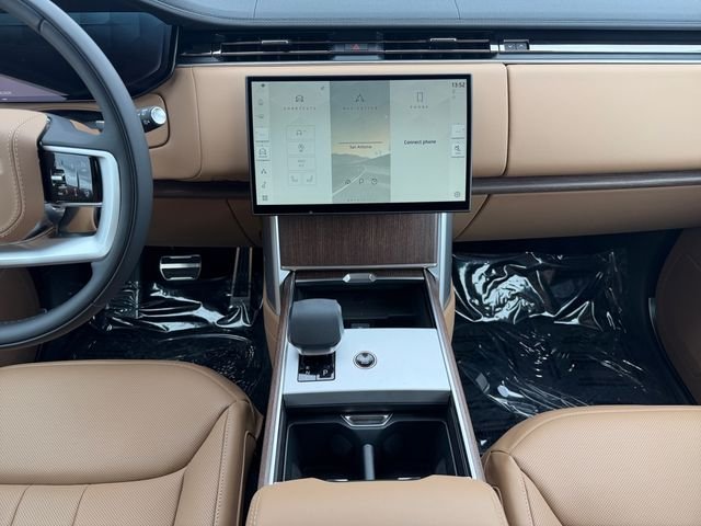 New 2026 Belgravia Green Land Rover SE image 15