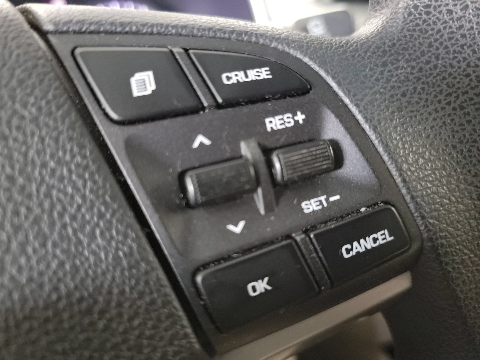 Used 2019 Coliseum Gray Hyundai SE image 32