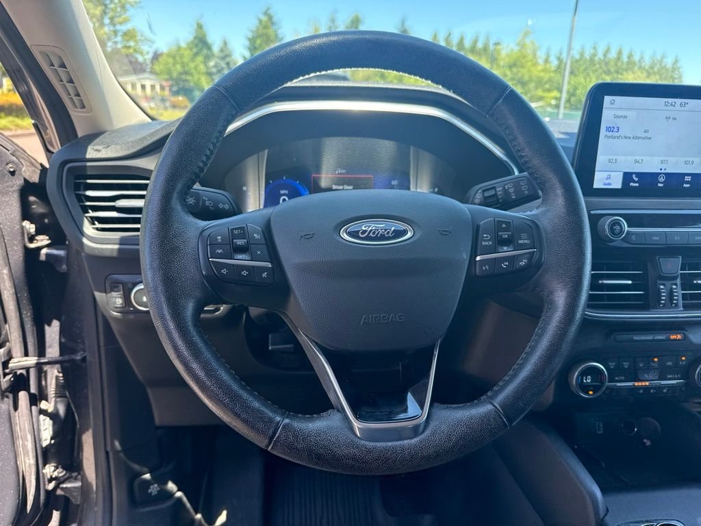Used 2020 Magnetic Metallic Ford Titanium image 10