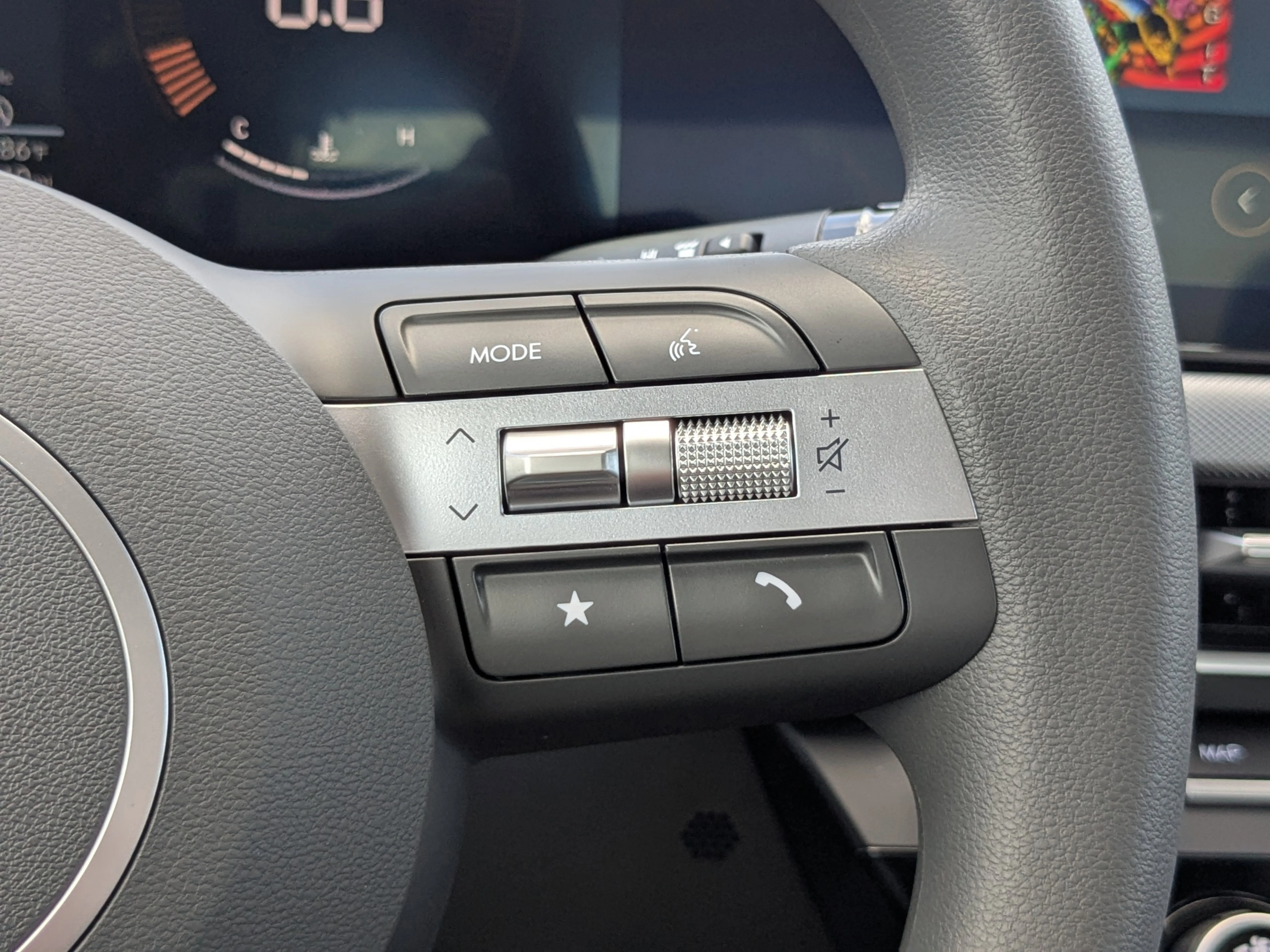 2025 Hyundai Sonata SE - Photo 25