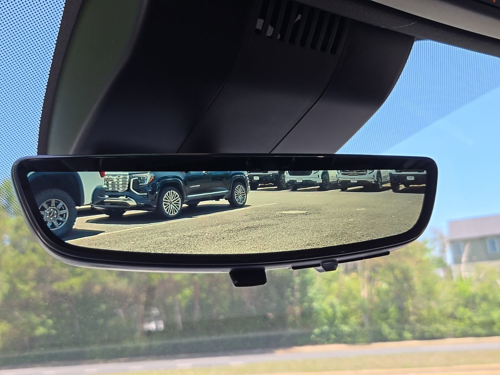 2026 GMC Yukon XL Denali - Photo 44