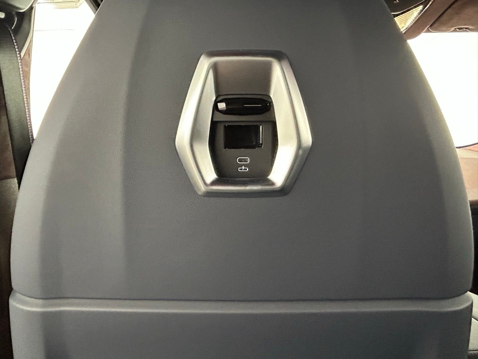 New 2026 Carbon Black Metallic BMW Label image 36