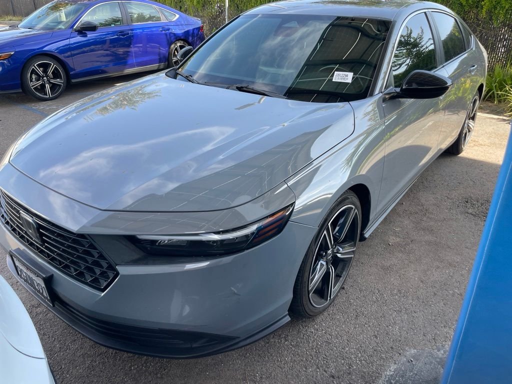 Used 2023  Honda Sport image 4