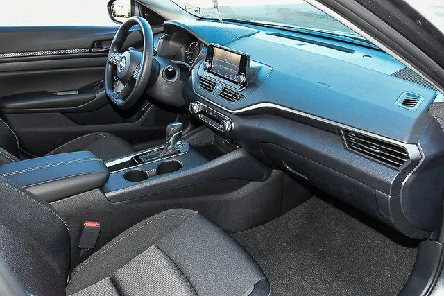 2025 Nissan Altima S - Photo 23